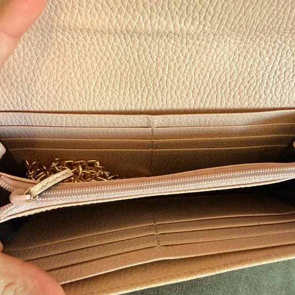 Gucci Pink Leather Clutch with Gold Chain - Picture 5 of 6